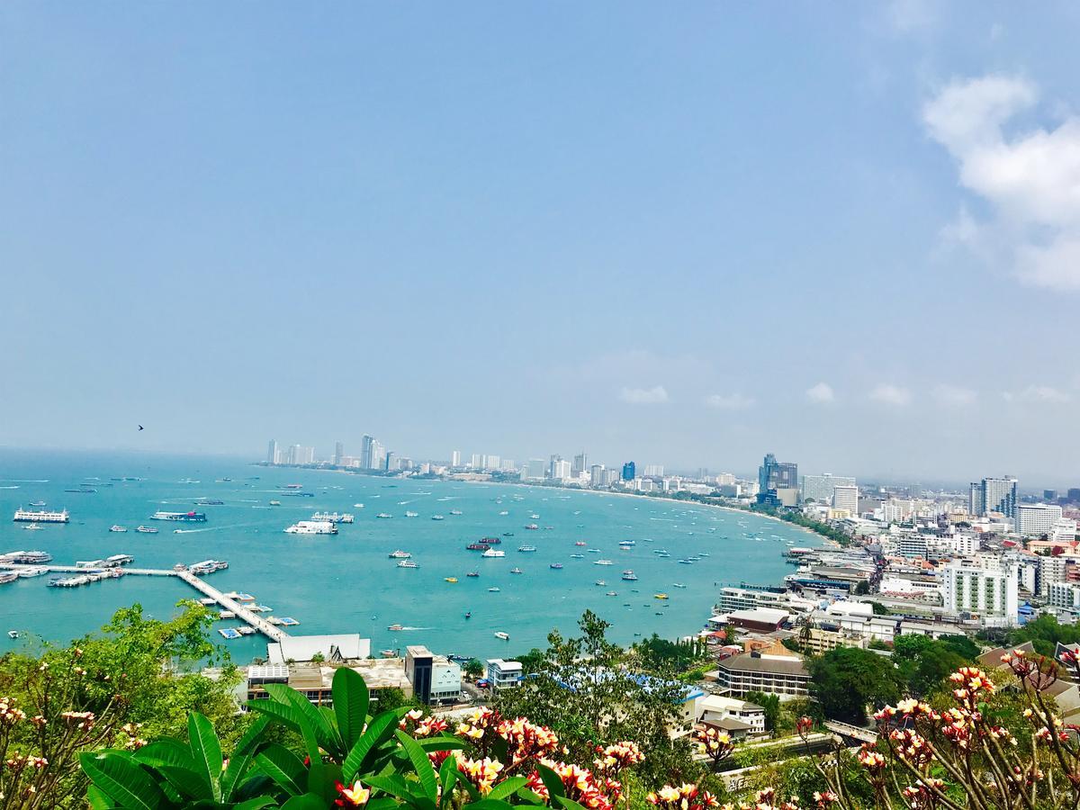 The Cliff Condominium Pattaya Eksteriør bilde